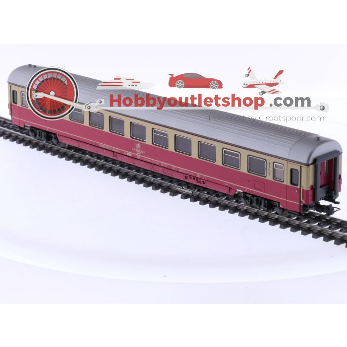 Schaal H0 Märklin 4224 personenrijtuig1e kl. van de DB #7665