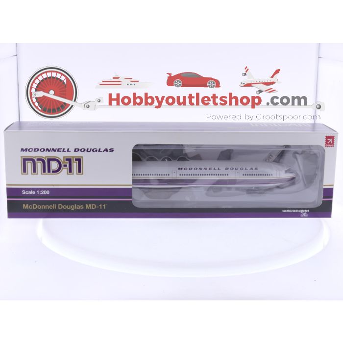 Schaal 1:200 Hogan Wings 11632 McDonnell Douglas MD-11 'House Colors' Reg. N211MD #7964