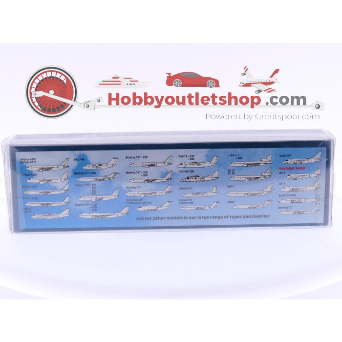 Schaal 1:200 Mega Models 701883 met PPC Holland Airbus A320 Vueling Reg. EC-KDT en Airbus A320 BCM Reg. EC-GLT #8063