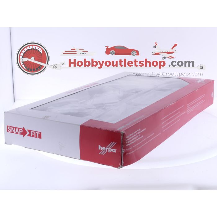 Schaal 1:200 Herpa snap-fit 611695, 613637 en 609494 Airbus A320 Eurowings Europark Reg. D-ABDQ, Airbus A220-300 airBaltic Reg. YL-AAZ en Boeing 787-8 LOT Reg. SP-LRA #8065
