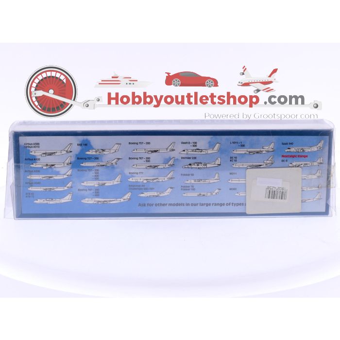 Schaal 1:200 Pimier Planes SM757-7, Flight Miniatures en Mega Models set van 3 vliegtuigen van het Verenigd Koninkrijk Boeing 757-200 Reg. N/A Monarch, Boeing 757 JMC Reg. G-JMCD en Boeing 737-500 bmi baby Reg. G-BVKB #8067