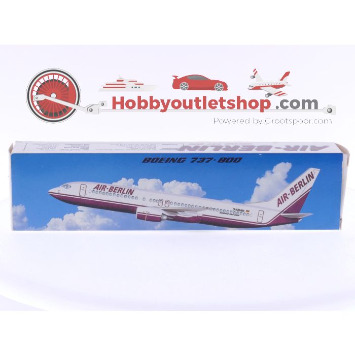 Schaal 1:200 PPC Holland en Mega Models set van 3 Air Berlin vliegtuigen Boeing 737-800 Reg. D-ABAH, Boeing 737-800 Reg. D-ABAN en Airbus A320 Reg. D-ABDX #8068