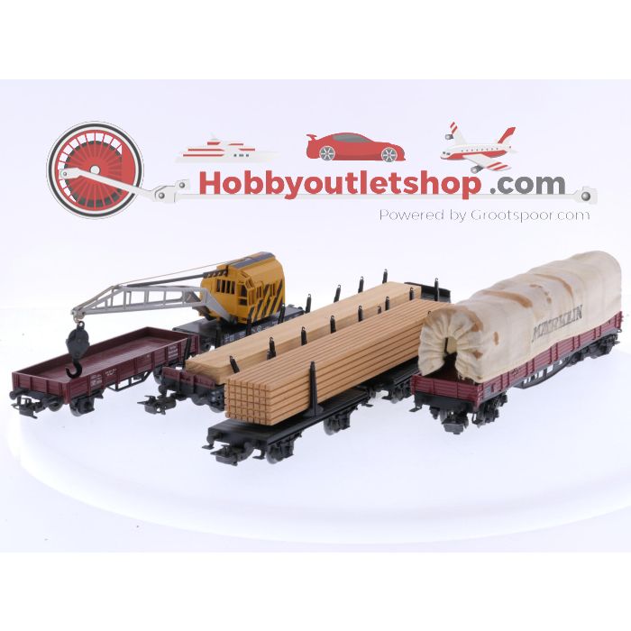 Schaal H0 Märklin 4475, 4512, 4663 en 4671 set van 4 goederenwagens en een kraanwagen van de DB #8104