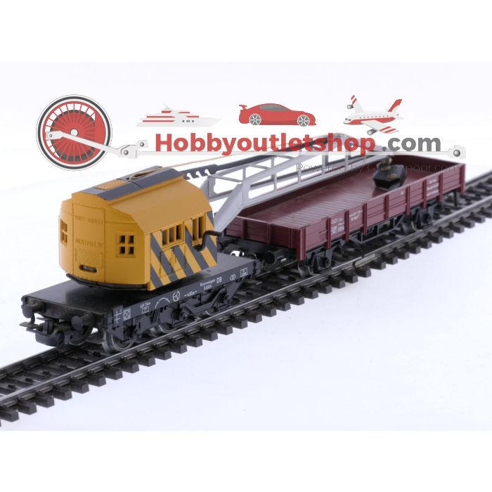 Schaal H0 Märklin 4475, 4512, 4663 en 4671 set van 4 goederenwagens en een kraanwagen van de DB #8104