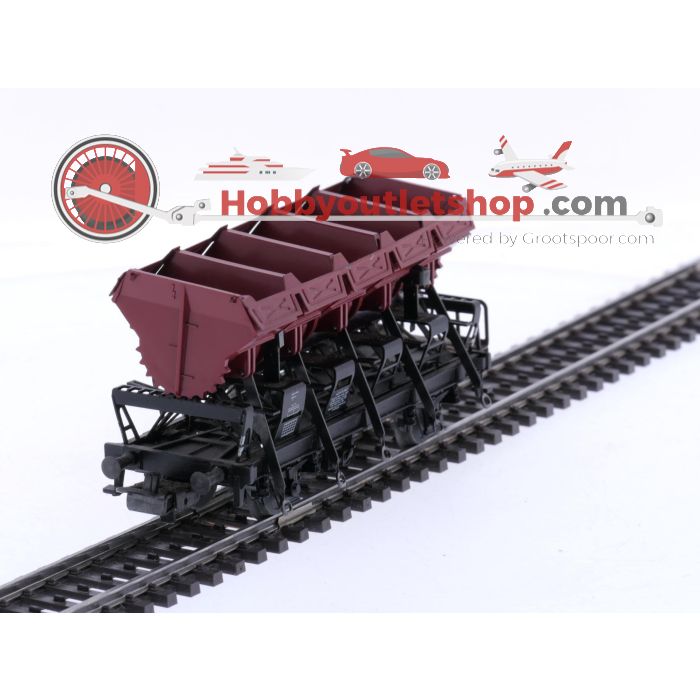 Schaal H0 Märklin 4502, 4610, 4611 en 4635 set van 3 goederenwagens en een kraanwagen met bij wagen van de DB #8105