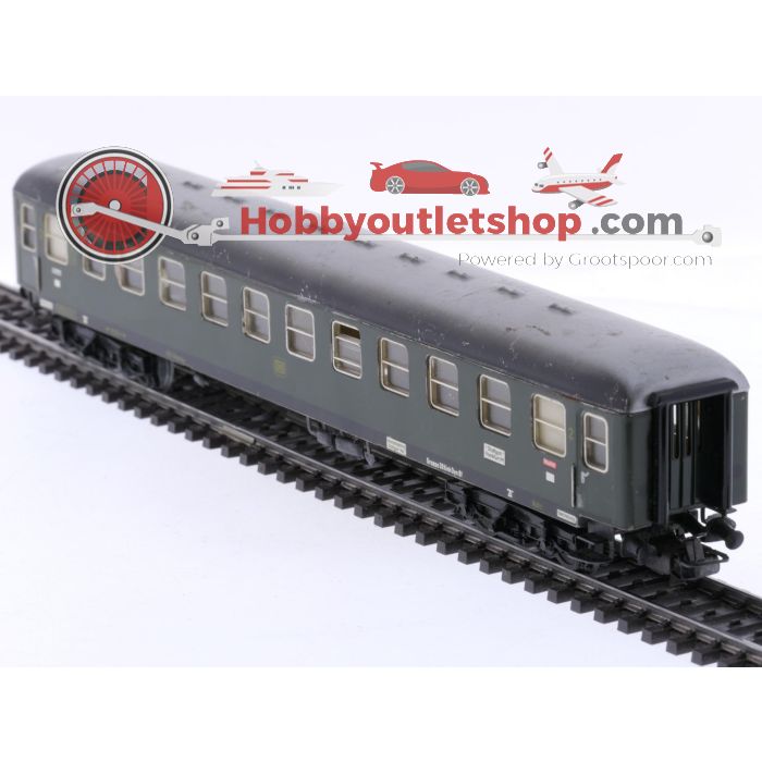 Schaal H0 Märklin 4022 en 4032 set van 3 personenrijtuigen van de DB #8107
