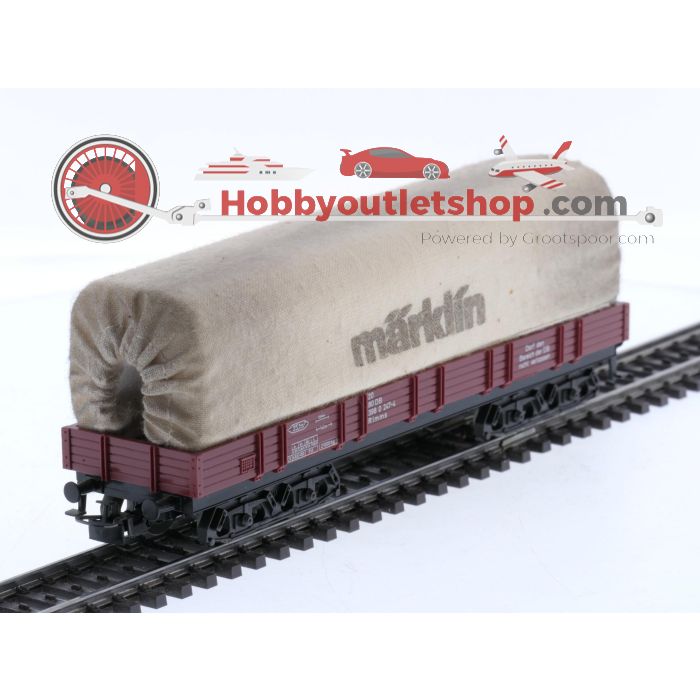 Schaal H0 Märklin 4423, 4473 en 4475 set van 4 lageboordwagens één met huif van de DB #8132