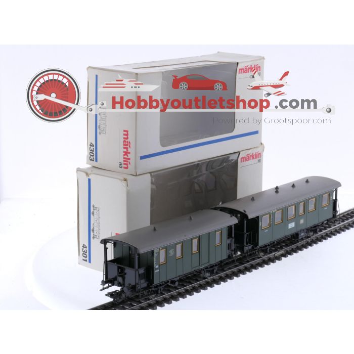Schaal H0 Märklin 4301 en 4303 personenrijtuigen set van de DB #8133