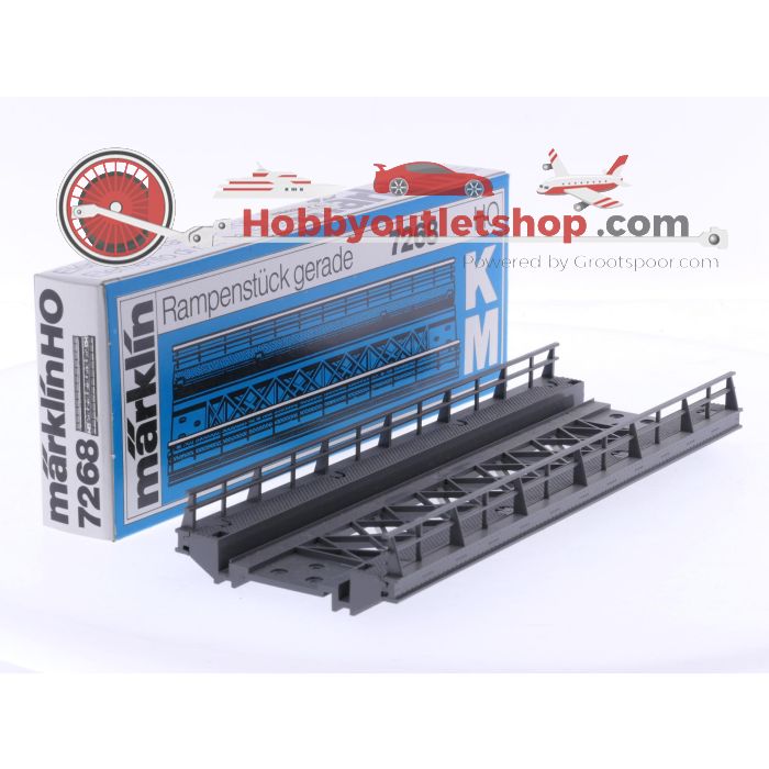 Schaal H0 Märklin 7268 rechte oprit K- en M-rail #8682