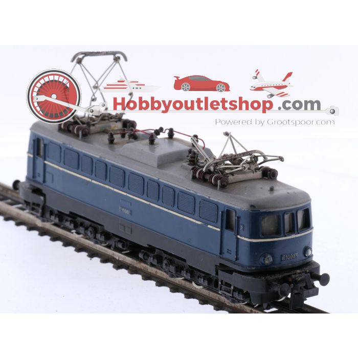 Schaal H0 Trix Express 761 elektrische locomotief E 10 van de DB #8691