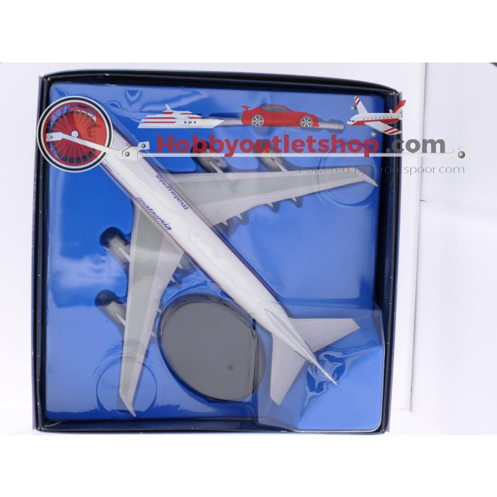 Schaal 1:250 Schabak 850/65 Boeing 747-400 Malaysia Airlines Reg. NA #8284