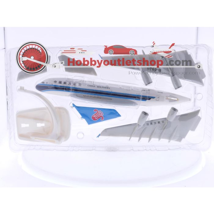 Schaal 1:250 Herpa 610193 Airbus A380-800 China Southern Airlines Reg. B-6136 #8289