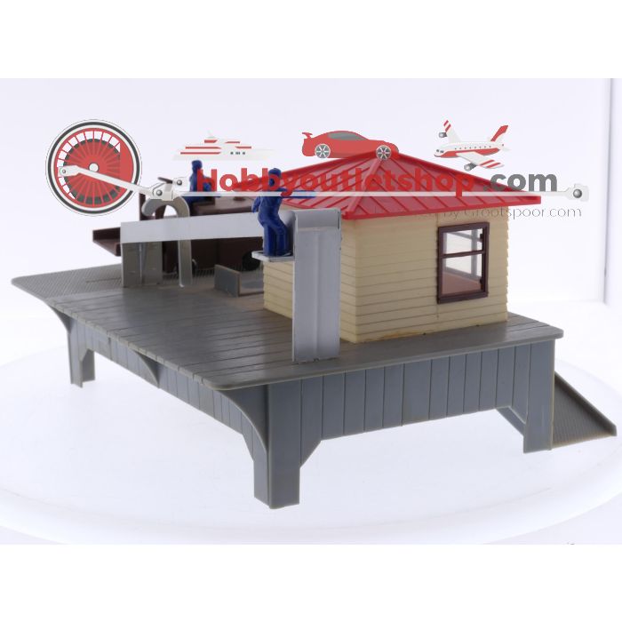 Schaal 0 K-Line K-124 operating barrel loader #8381