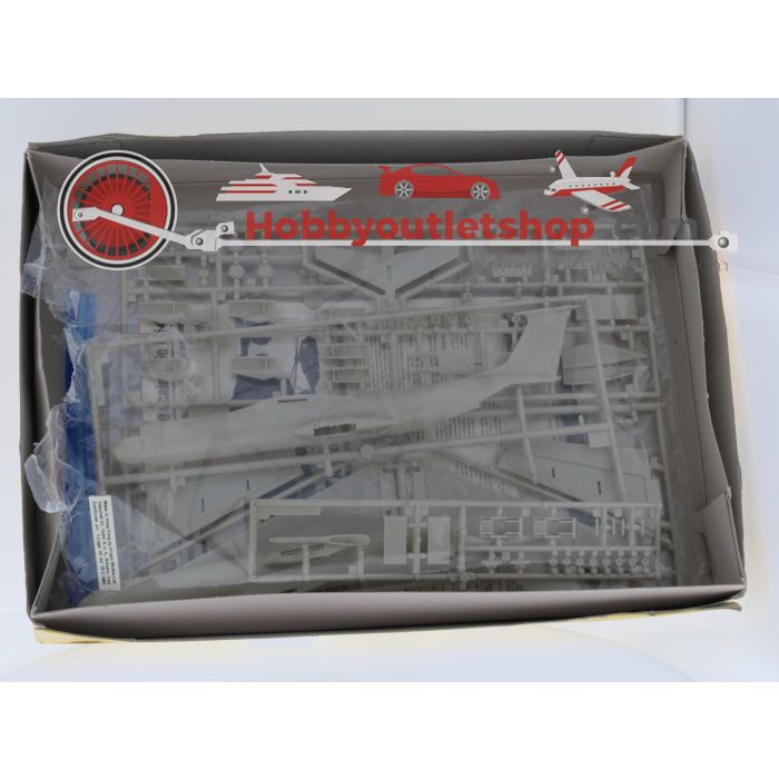 Schaal 1:200 Italeri 854 Lockheed Starlifter C-141B Reg. 38085 #9327 - sku: 20260508084836 - Nieuw - Afbeelding 3