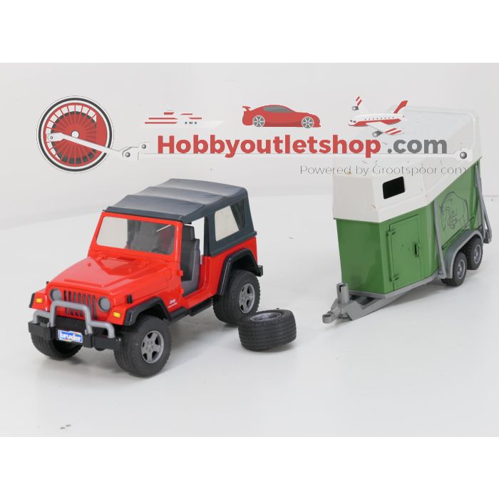 Schaal 1:16 Bruder 2028 en 2520 Jeep Wrangler Unlimited met groene paardentrailer #6654
