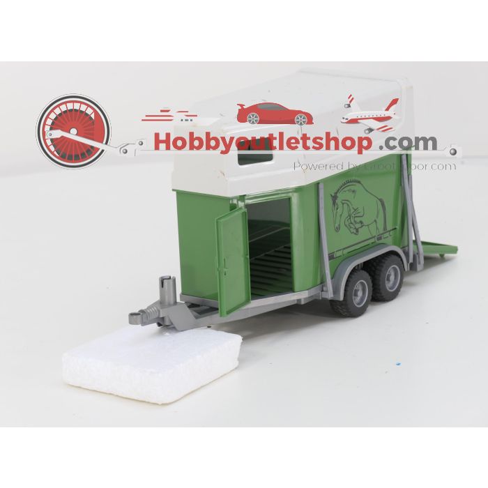 Schaal 1:16 Bruder 2028 en 2520 Jeep Wrangler Unlimited met groene paardentrailer #6654
