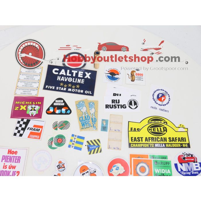 Sticker set XXXL thema automobiel met o.a Caltex, Michelin, Vredestein, Fulda en Hella ongeveer 45 stuks #6906