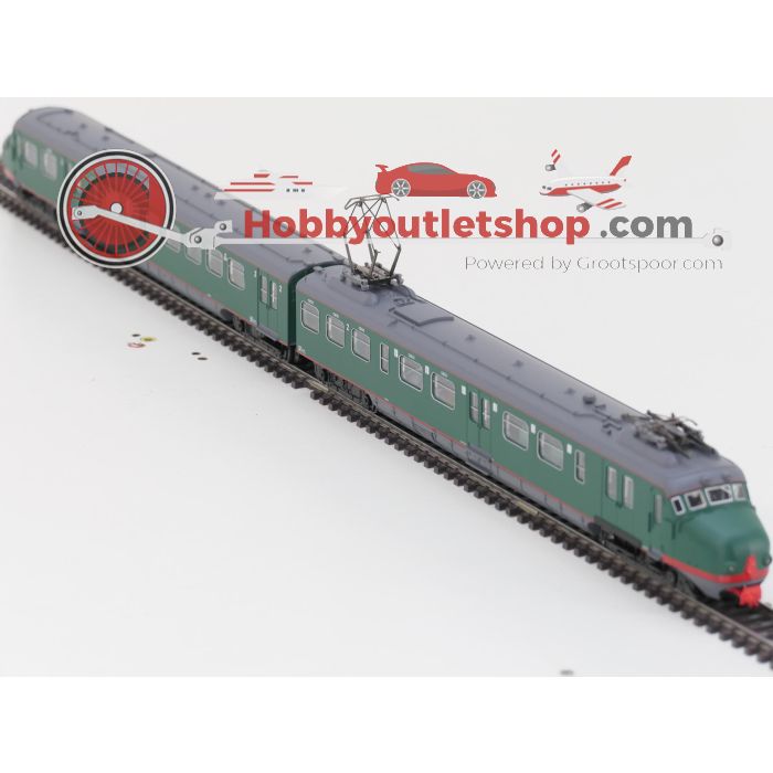 Schaal H0 Piko 57321 elektrisch treinstel 'Hondekop' van de NS Digitaal #8109