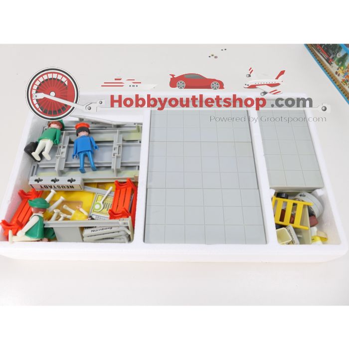 Playmobil 4370 & 4371 Perron met wachthuisje en accessoires OVP #9547 - sku: 20260515045332 - Gebruikt - Zeer goede staat - Afbeelding 5