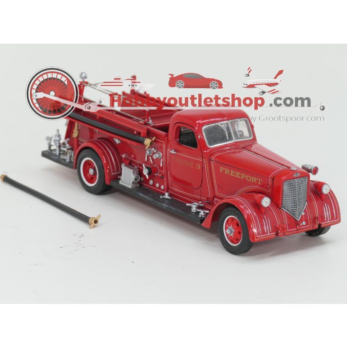 Schaal 1:24 Signature series 20148 - 1939 American LaFrance B550RC #9378 - sku: 20260519033920 - Gebruikt - Goede staat - Afbeelding 4