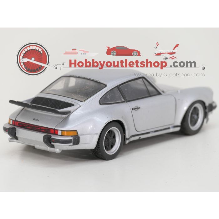Schaal 1:24 diverse auto's set 3 #9385 - sku: 20260520025113 - Gebruikt - Goede staat - Afbeelding 8