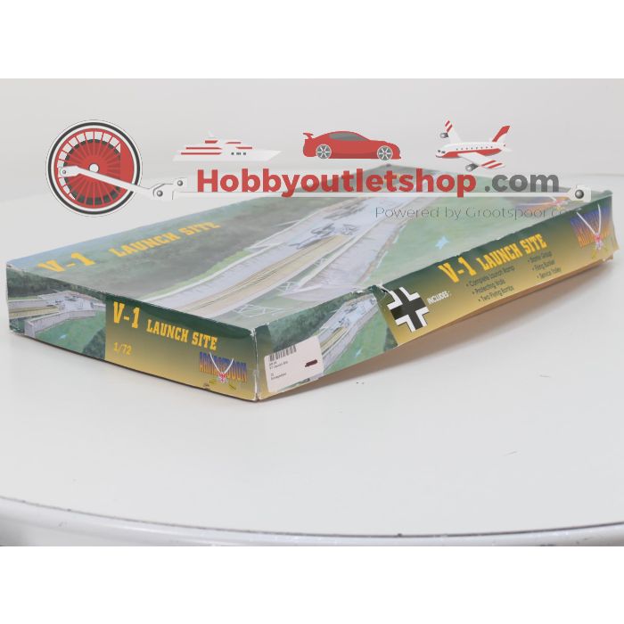 WW2 V1 & V2 XXL Set Revell 03309 German A4-V2 Rocket, 03310 SS-100 Gigant with Transporter & V2, 2 X MAC MAC-72042 en Armageddon AR.04 V1 launch Site #9431 - sku: 20260611103822 - Gebruikt - Goede staat - Afbeelding 2