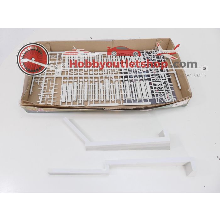 WW2 V1 & V2 XXL Set Revell 03309 German A4-V2 Rocket, 03310 SS-100 Gigant with Transporter & V2, 2 X MAC MAC-72042 en Armageddon AR.04 V1 launch Site #9431 - sku: 20260611103822 - Gebruikt - Goede staat - Afbeelding 5