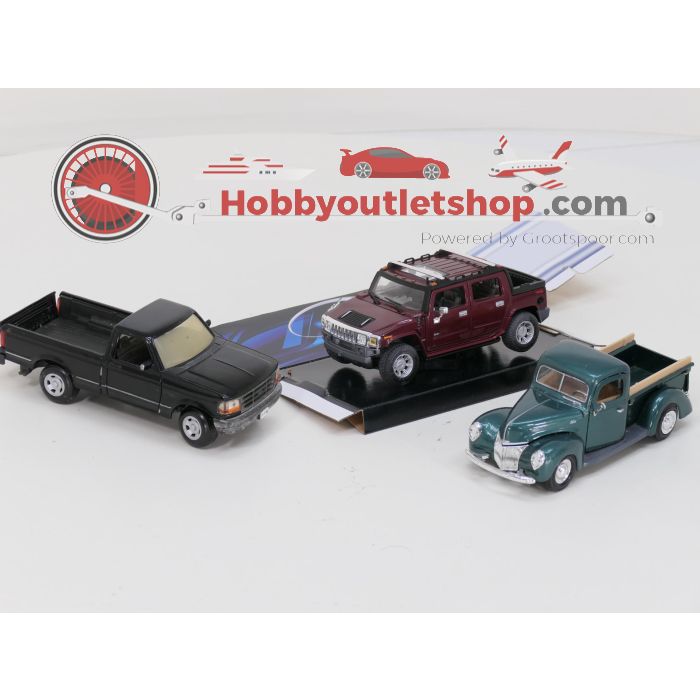 Schaal 1:24 Set drie Amerikaanse Pick ups - sku: 20260619111256 - Used - Very good condition - Photo 2
