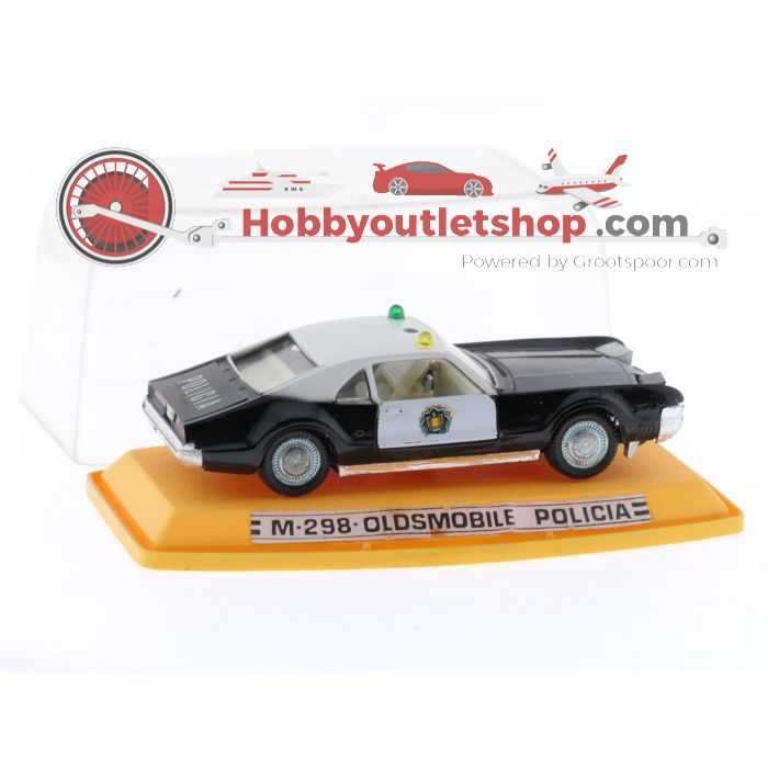 Schaal 1:43 Pilen S.A. M298 Oldsmobile Policia #5411