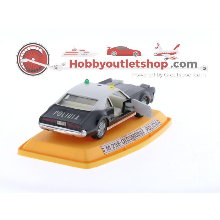 Schaal 1:43 Pilen S.A. M298 Oldsmobile Policia #5411