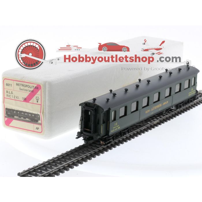Schaal H0 Metropolitan 6011 Personenrijtuig RIC 1-2 Kl. 188 Van De B.L.S #P125
