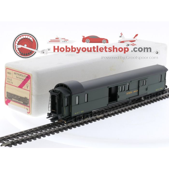 Schaal H0 Metropolitan 6031 bagagewagon RIC F4 Van De BLS #P137