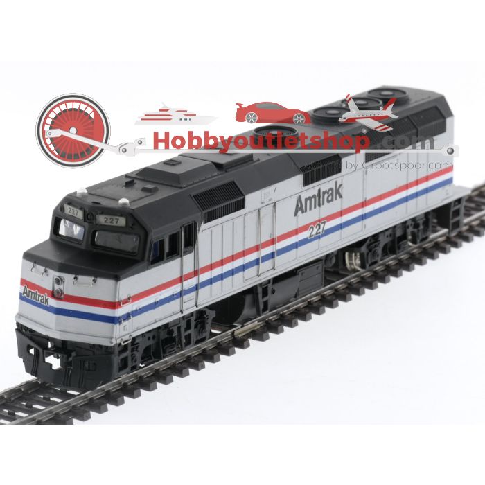 Schaal H0 Spectrum en Athearn set diesel locomotieven van Amtrak #3463