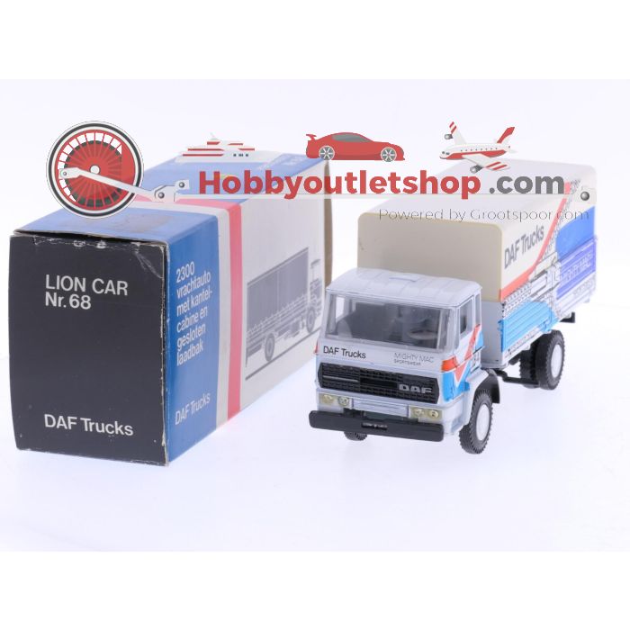 Schaal 1:50 Lion Car DAF vrachtauto met kantel-cabine en gesloten laadbak Nr. 68. Mighty mac sportswear #4215