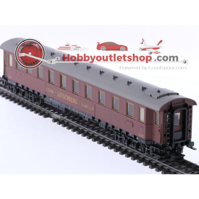 Schaal H0 Märklin 4139, 4140 en 4141 3-delige set rijtuigen van de BLS #P187