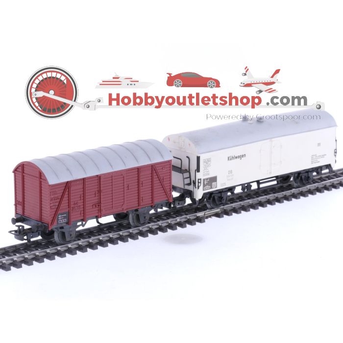Schaal H0 Märklin 4505 & 4620 gesloten goederenwagens van de DB #5795