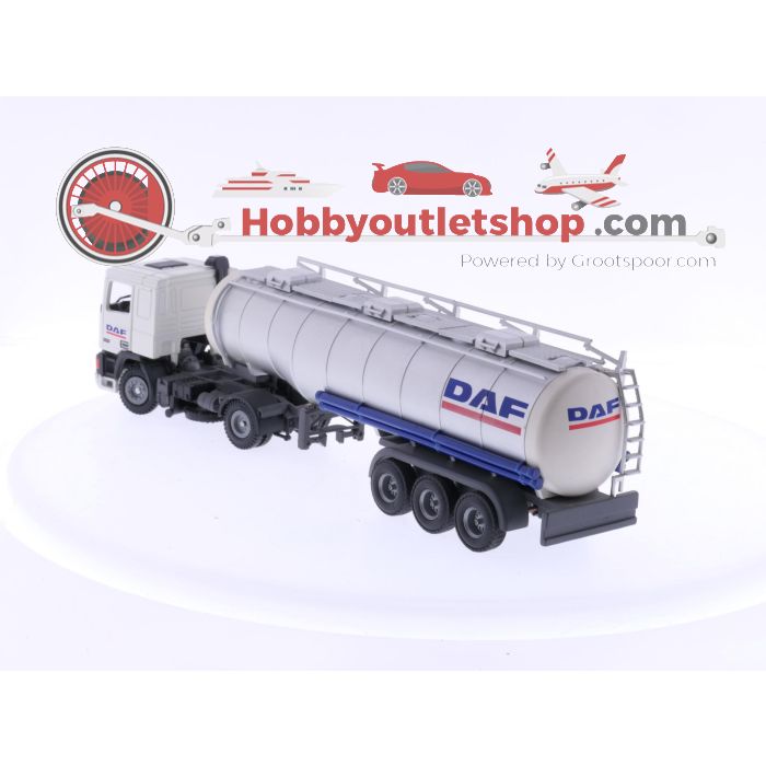  Schaal 1:50 Tekno MUS1346 DAF 95 spacecab met tankoplegger. #6084