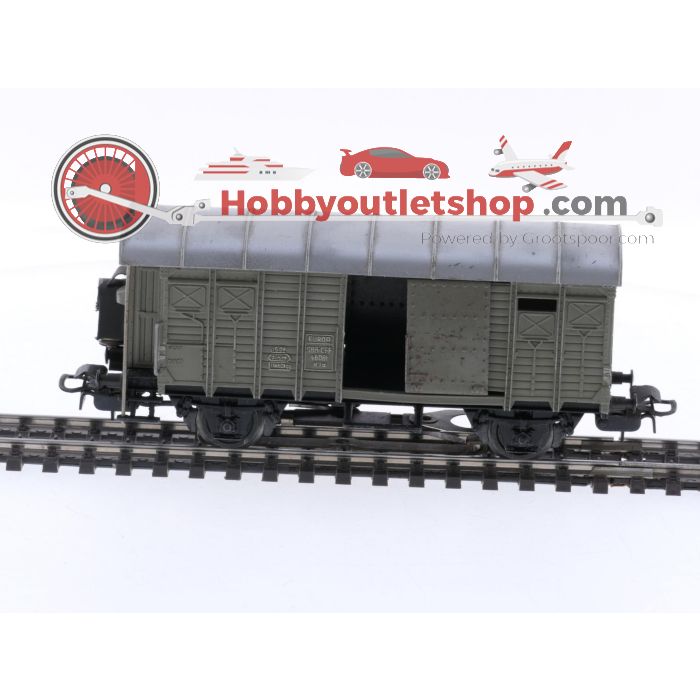 Schaal H0 Märklin 312/1 & 7079 gesloten goederenwagon met sluitlicht van de SBB #5897