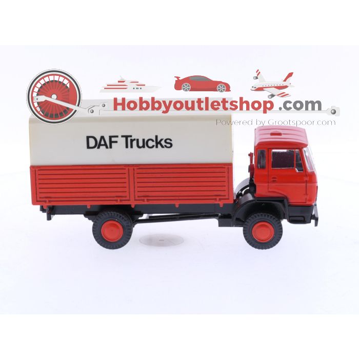 Schaal 1:50 Lion Car Nr.43 DAF F2000/2200 Vrachtauto met gesloten laadbak. #6109