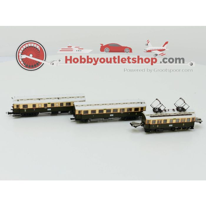 Schaal H0 Trix 22491 3 delige elektrische treinstel ET 831/831a/832 KPEV #2512