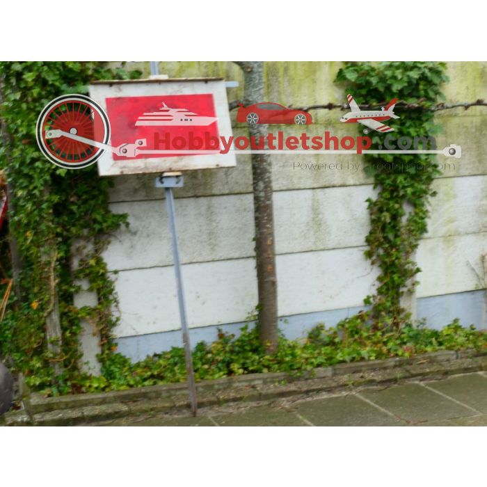 Grijze houder met rood wit stop bord
