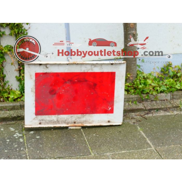 Grijze houder met rood wit stop bord