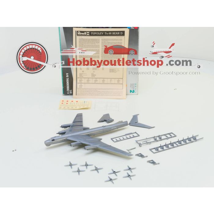 Schaal 1:144 Revell 4602 Tupolev TU-95 Bear D        #238