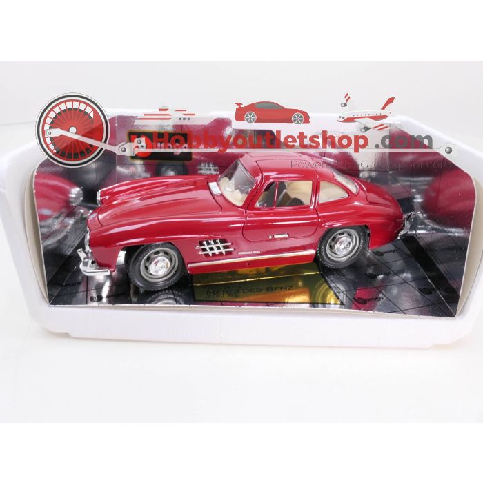 Schaal 1:18 Bburago 3013 Mercedes-Benz 300 SL 1954 #3255