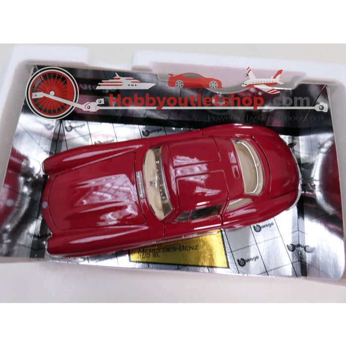 Schaal 1:18 Bburago 3013 Mercedes-Benz 300 SL 1954 #3255