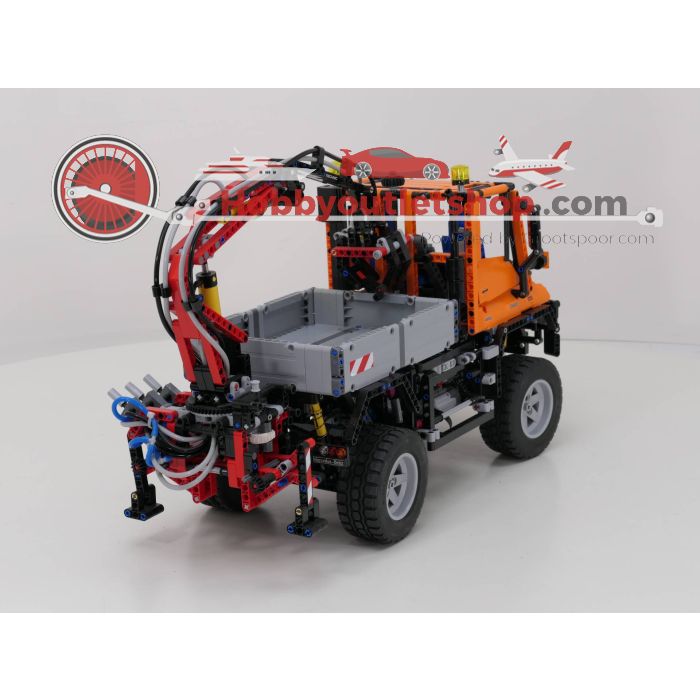 Lego Technick 8110 Mercedes-Benz Unimog U 400 inclusief 5 boekjes #4574