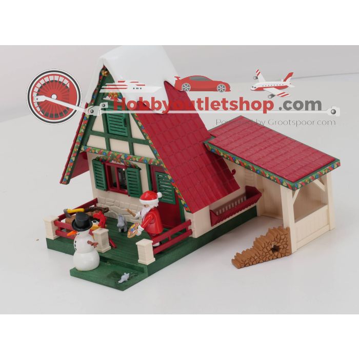 Playmobil 5976 Gezellig besneeuwd huis met terras en beschutting. De kerstpost van de kinderen belandt in de brievenbus. #4586