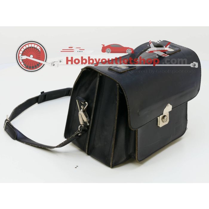 NZH Chauffeurs Tas 688