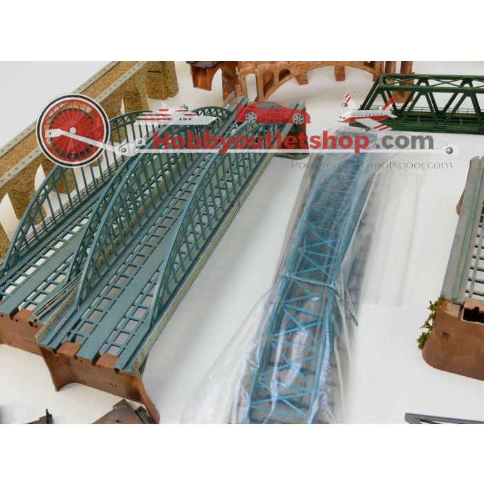 Schaal N Assortiment Bruggen - Stortinstallatie - Tunnelportalen #2780 - sku: 20230202093032 - Gebruikt - Afbeelding 3