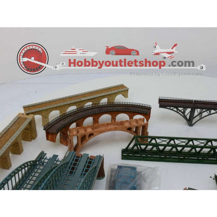 Schaal N Assortiment Bruggen - Stortinstallatie - Tunnelportalen #2780 - sku: 20230202093032 - Gebruikt - Afbeelding 6